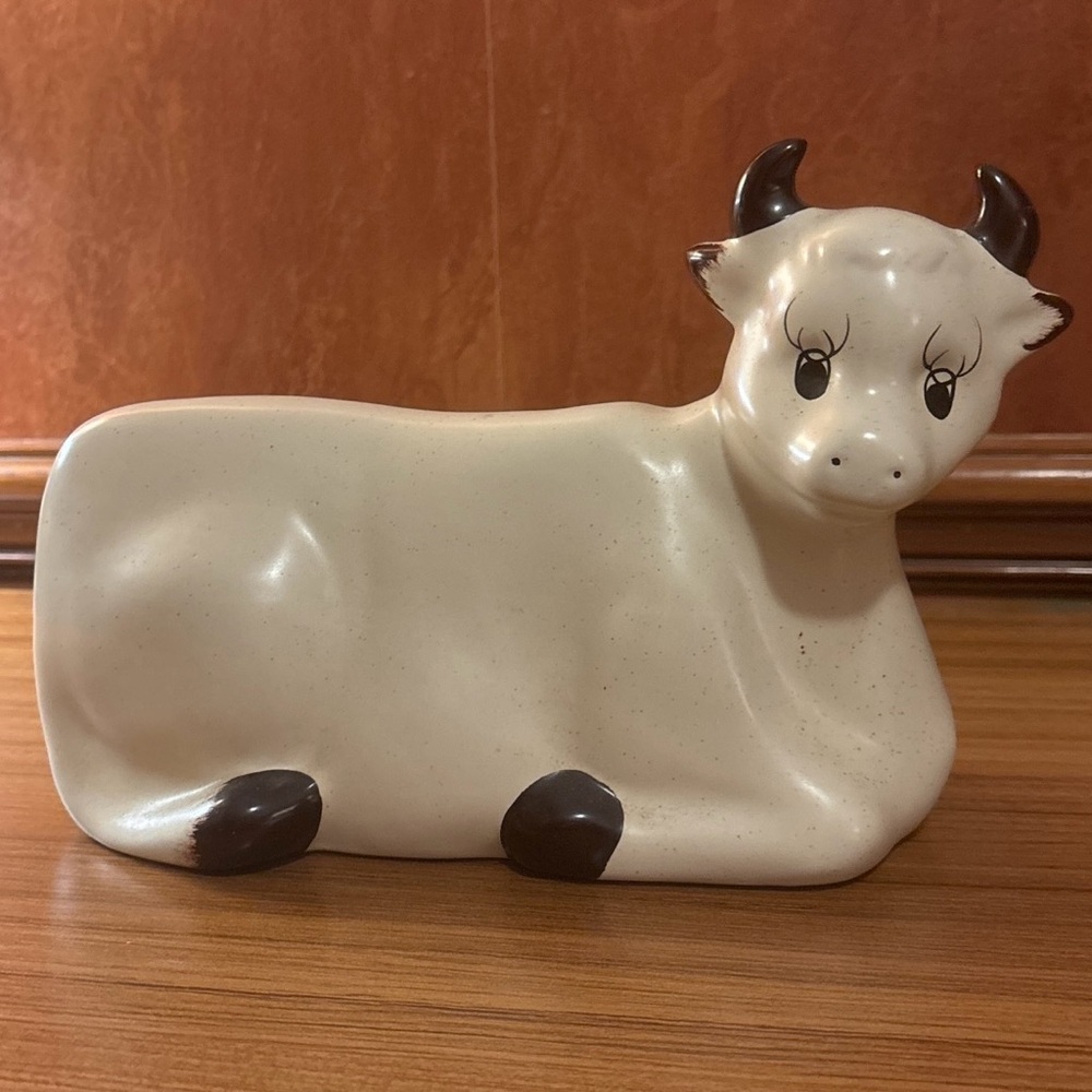 Vintage Flambro Countryside Collections Ceramic 10” Cow